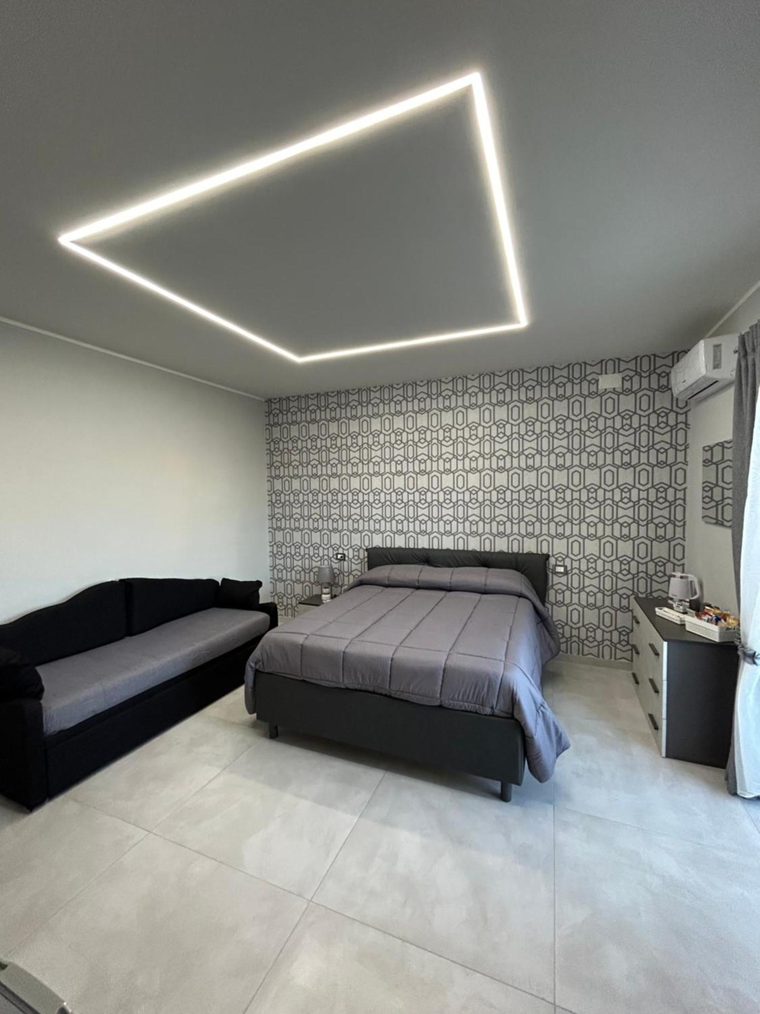 Skycity 2 B&B نابولي المظهر الخارجي الصورة
