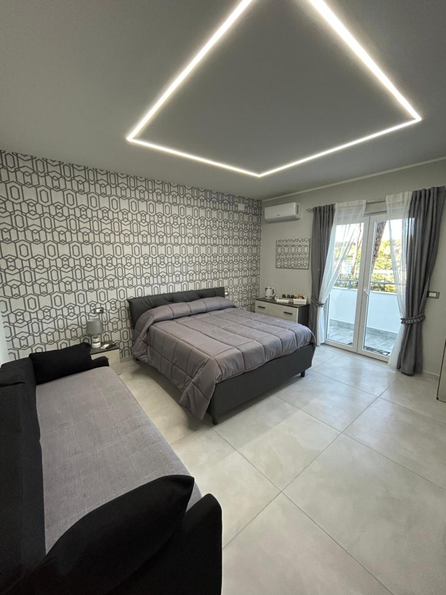 Skycity 2 B&B نابولي المظهر الخارجي الصورة