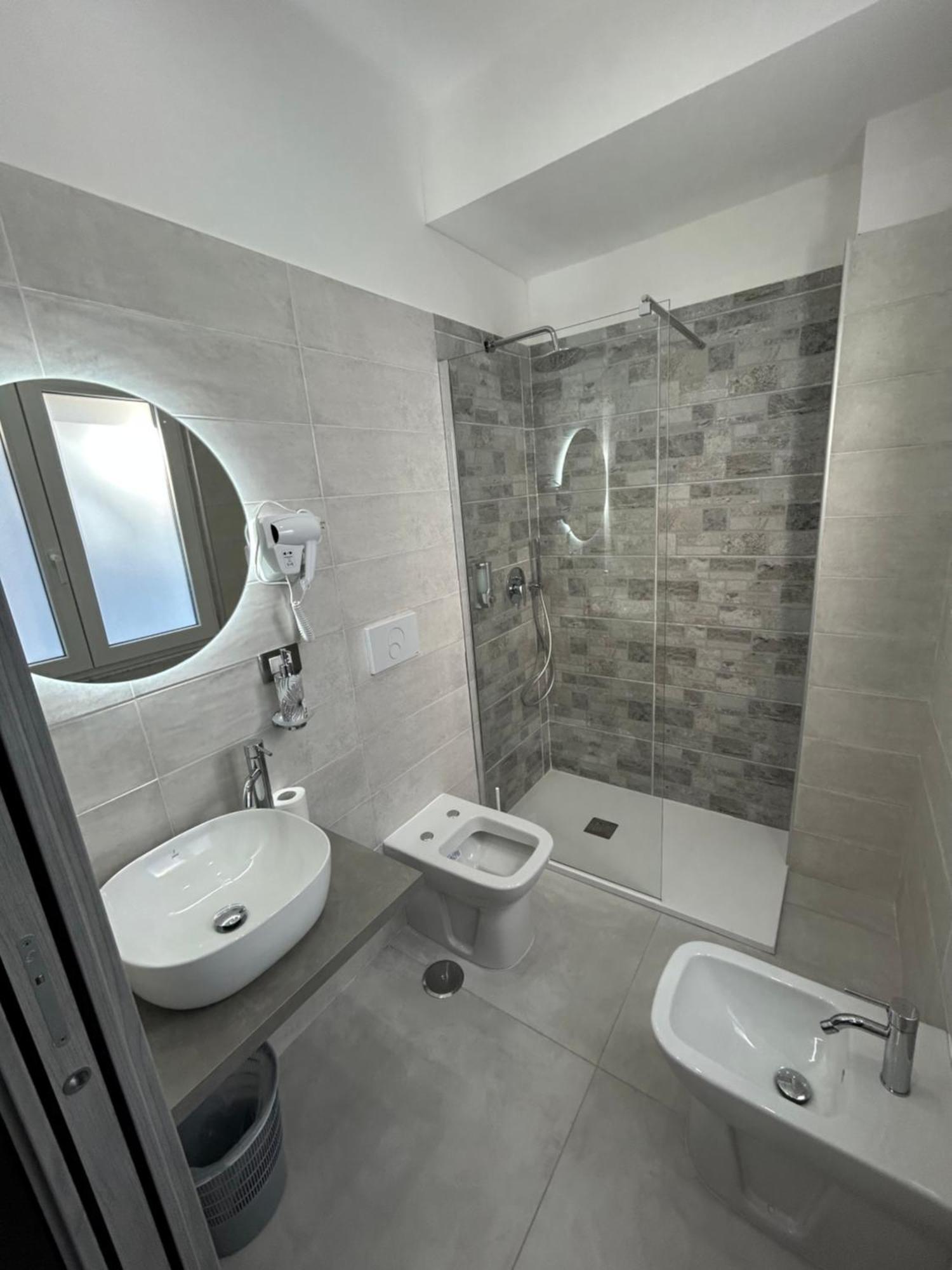 Skycity 2 B&B نابولي المظهر الخارجي الصورة