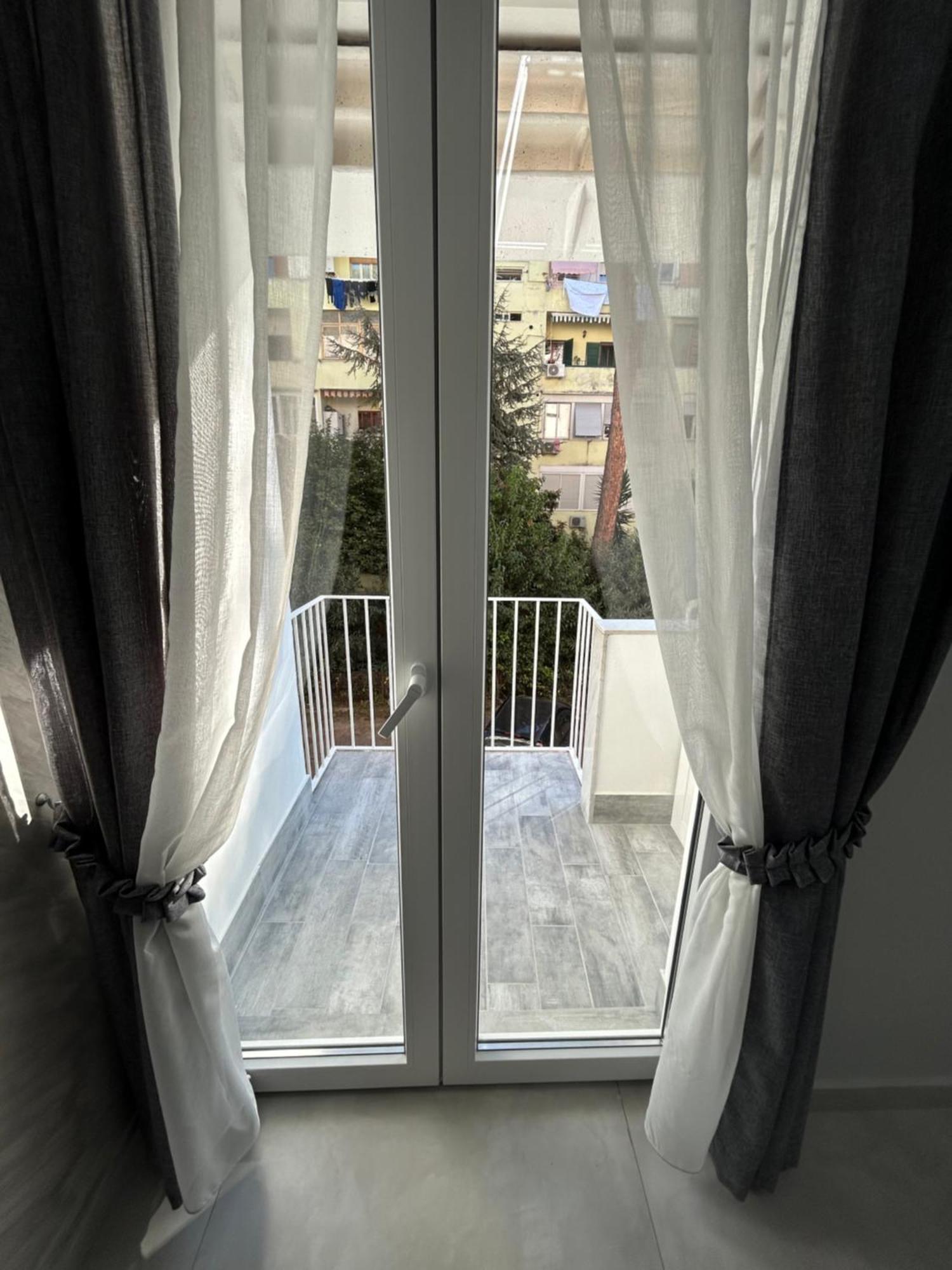 Skycity 2 B&B نابولي المظهر الخارجي الصورة